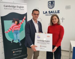 Somos Centro Examinador de Cambridge.