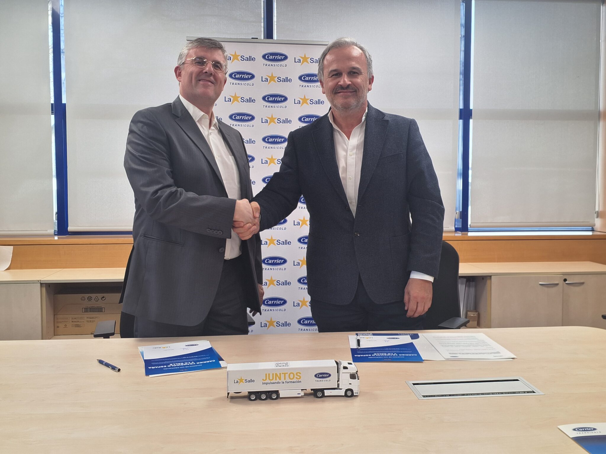 La Salle y Carrier Transicold firman un acuerdo para impulsar la Formación Profesional